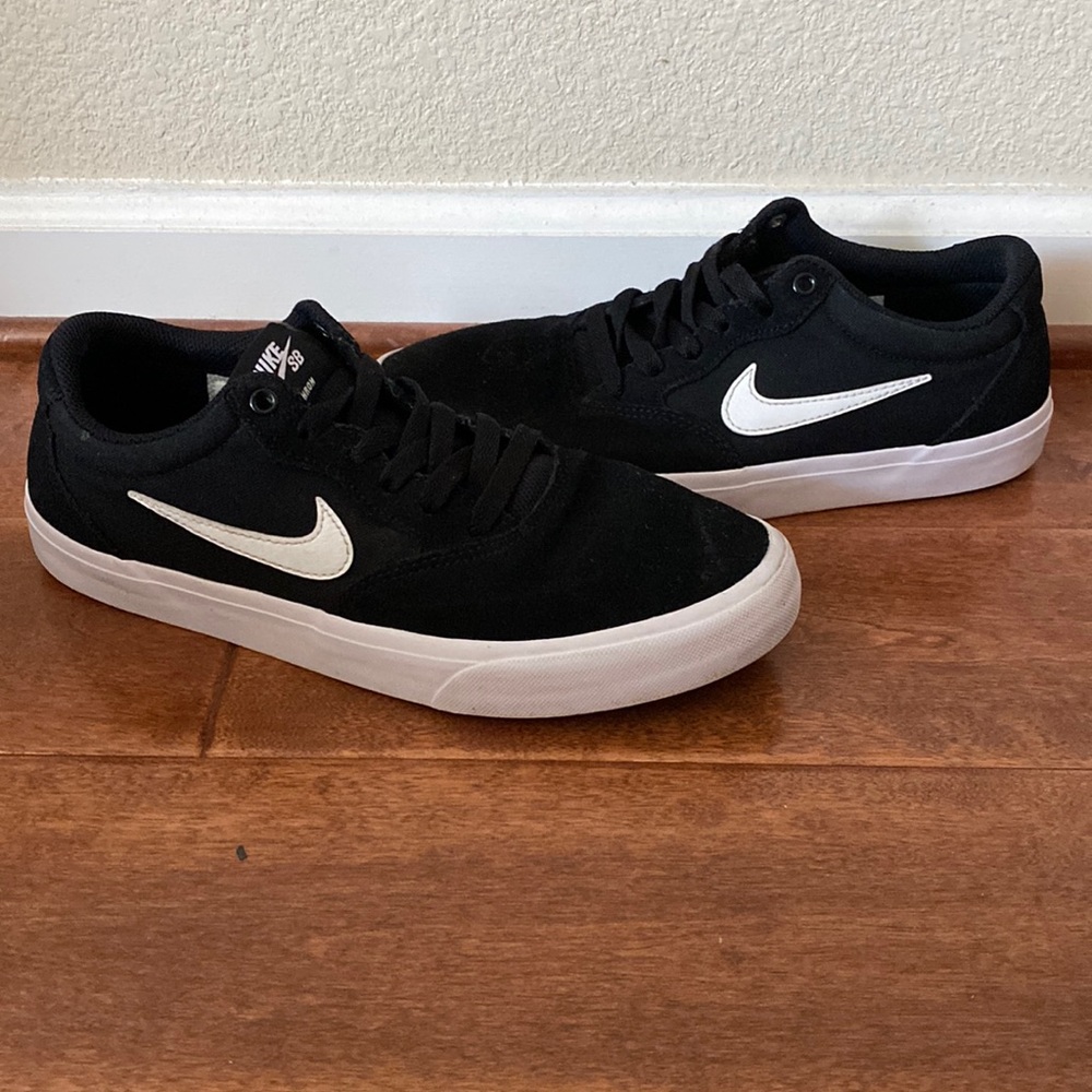 nike sb chrons black/white